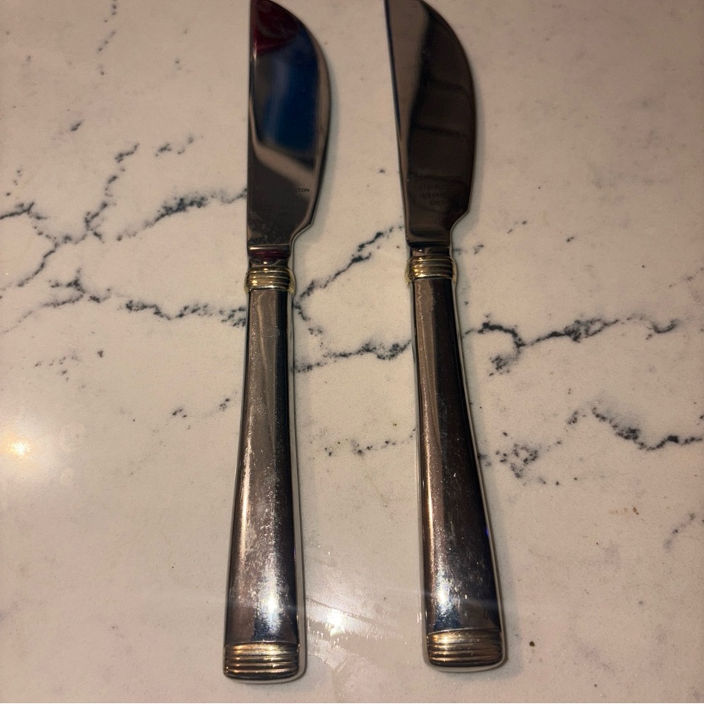 Reed & Barton Flatware Golden Longwood 2 Dinner Knife Gold Trim Stainless Steel